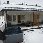 Tuuli - 7hloe, Himosykkoesen Alue Willa